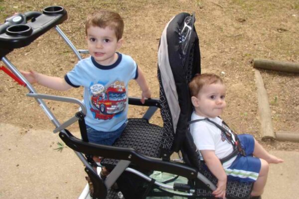 sit-n-stand-strollers